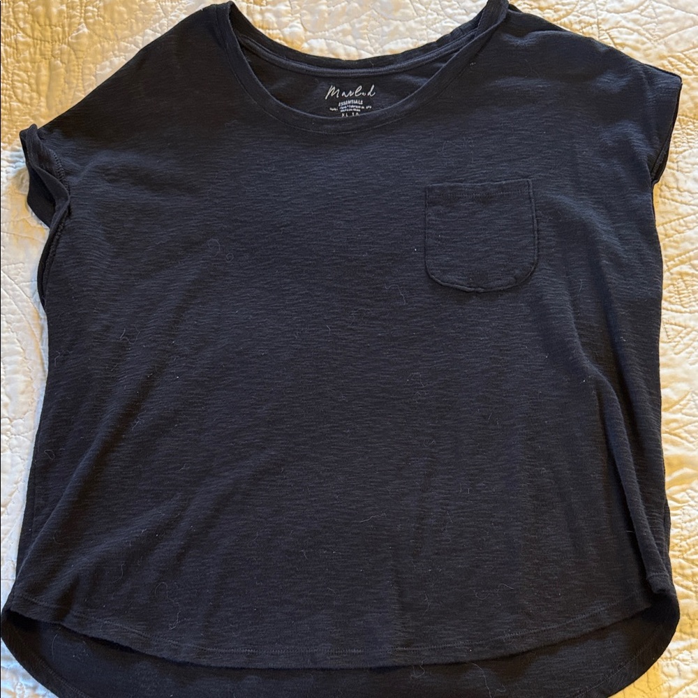 MARBLE Women's Black Short Sleeve Tee